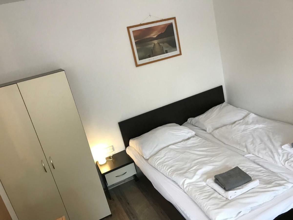 Penzion Nová Hospoda Praga Esterno foto