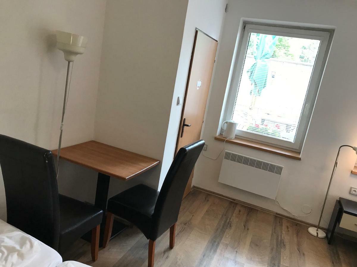 Penzion Nová Hospoda Praga Esterno foto